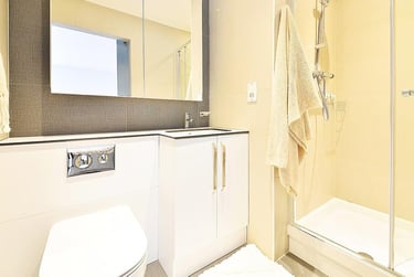 1 bed studio, Curzon Street, Hockley, Nottingham, NG31BE - Image 1